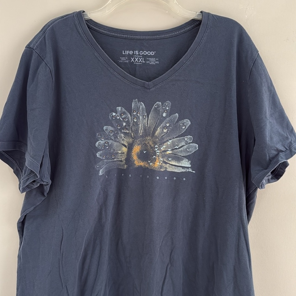 LIFE IS GOOD Women's Marine Blue Daisy Short Sleeve V-Neck- Size XXXL - Picture 2 of 10